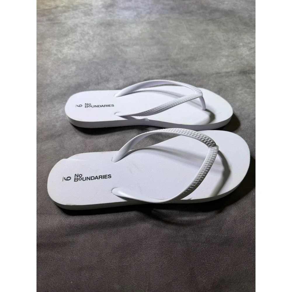 No Boundaries Mens White Flip Flop Sandals Size 9 Thong Beach Shoes 0166